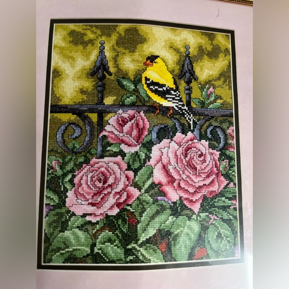 Elsa Williams Cross Stitch Kit - Picture 2 of 3